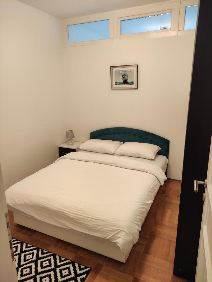 Apartment Dajak Centar Banja Luka Exteriör bild
